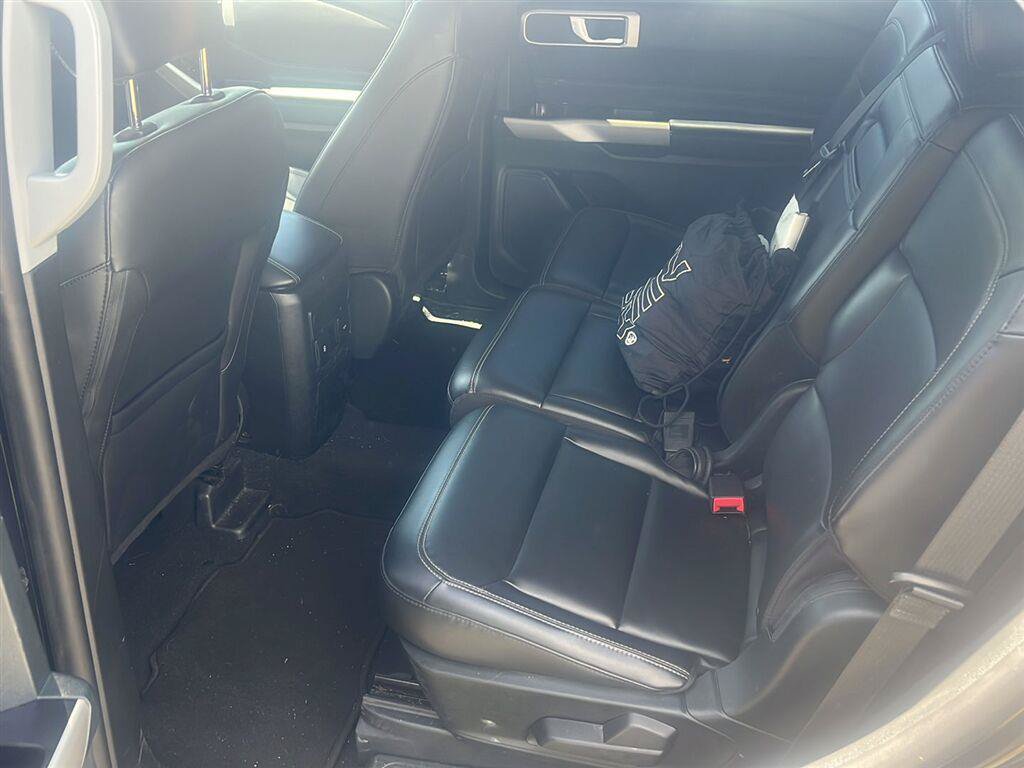 Certified 2023 Ford Explorer XLT w/ Equipment Group 202A AWD/4WD image 14