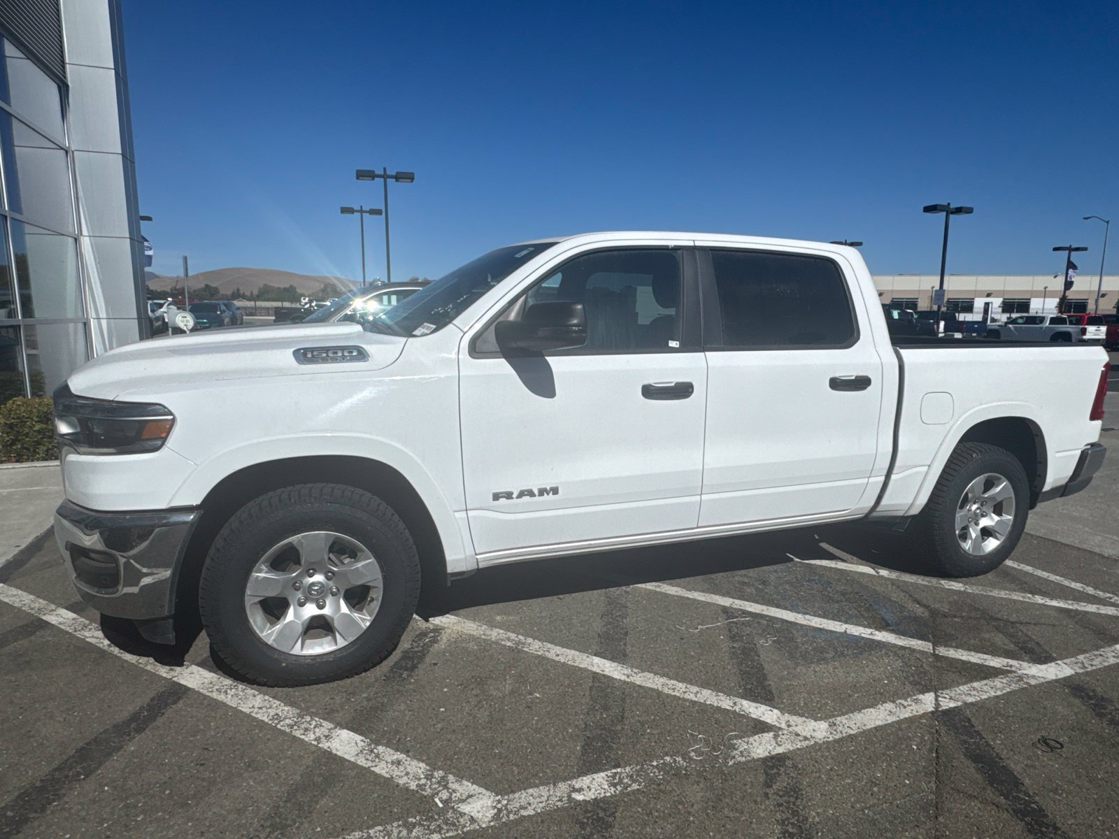 Used 2025 RAM 1500 Big Horn AWD/4WD image 7