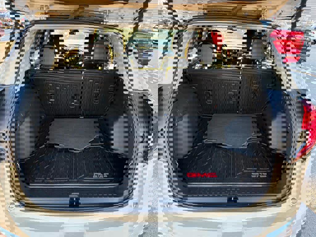 Used 2022 GMC Terrain AT4 w/ Infotainment Package II image 24