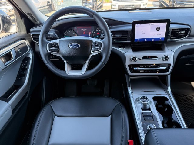 Certified 2023 Ford Explorer XLT w/ Equipment Group 202A AWD/4WD image 8