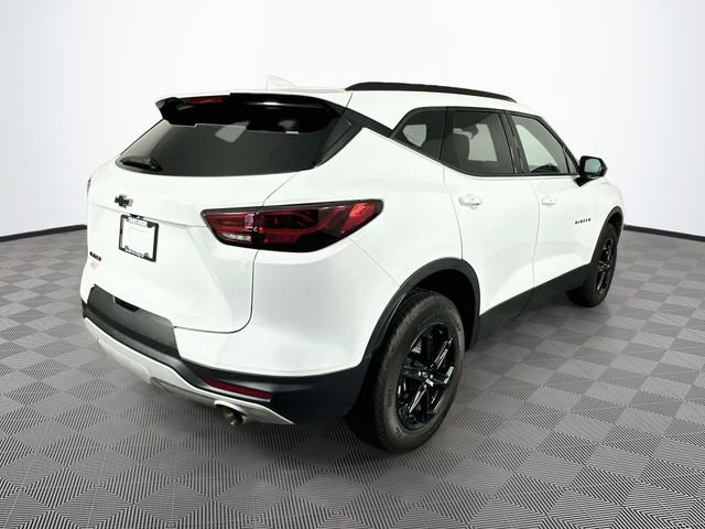 Used 2025 Chevrolet Blazer LT w/ Convenience Package FWD image 12