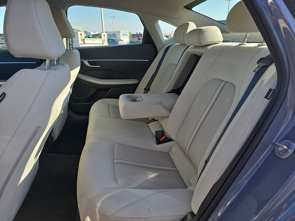 Used 2025 Hyundai Sonata SEL FWD image 13