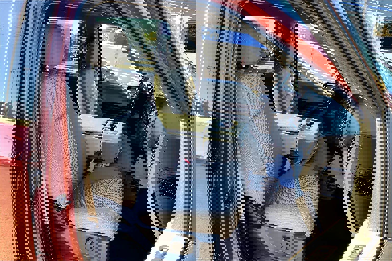 Certified 2017 Ford F150 XLT w/ Equipment Group 301A Mid image 10