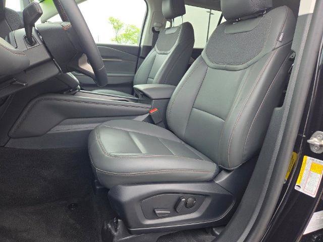 Certified 2025 Ford Explorer Active w/ Active Comfort Package AWD/4WD image 23