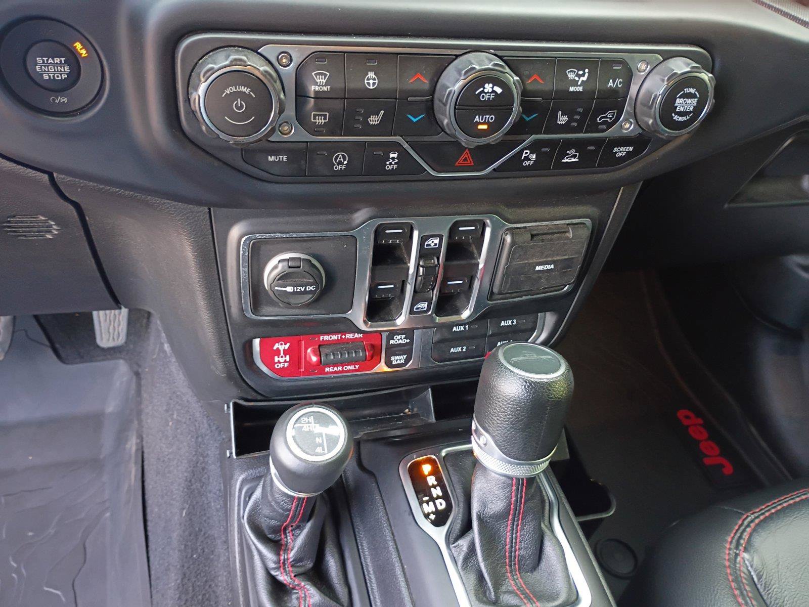 Used 2020 Jeep Gladiator Rubicon AWD/4WD image 12