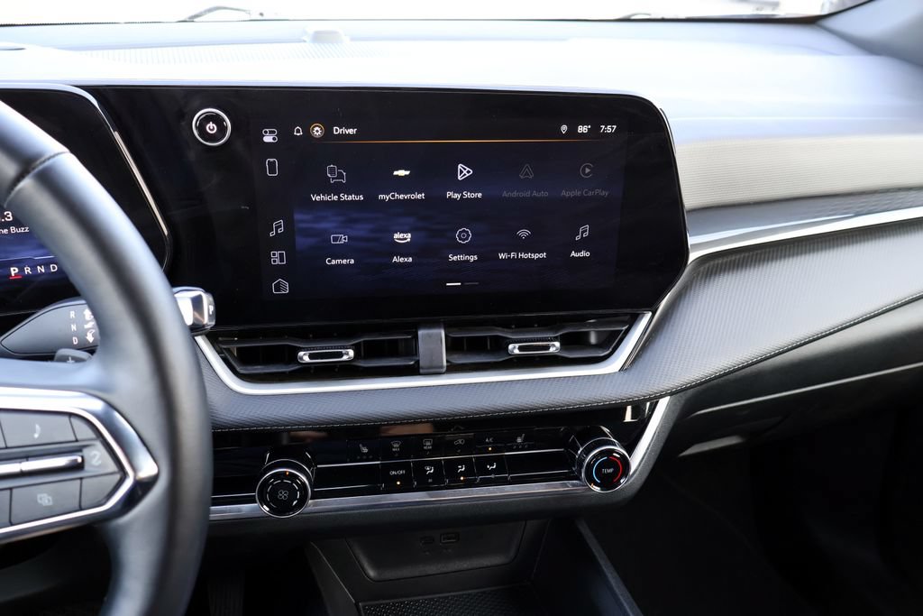 Used 2025 Chevrolet Equinox LT AWD/4WD image 30