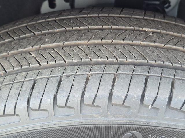 Certified 2024 Ford Maverick Lariat FWD image 12
