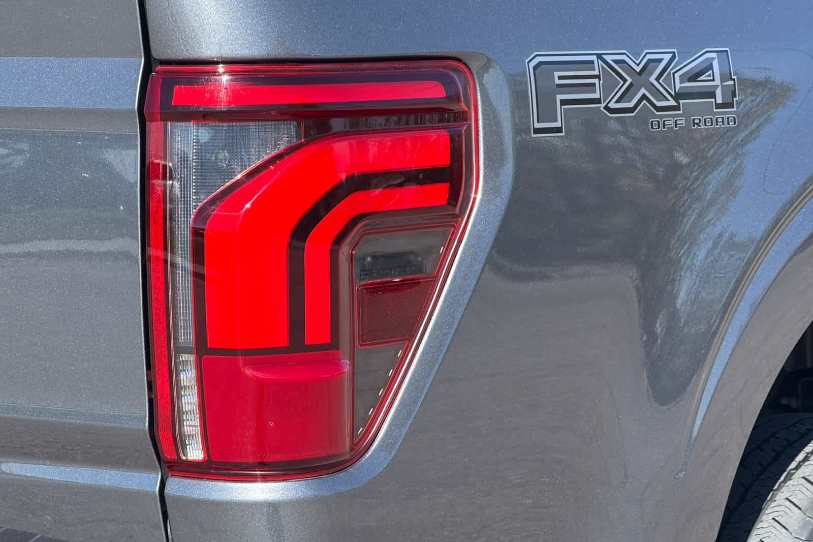 Certified 2024 Ford F150 Platinum w/ FX4 Off-Road Package AWD/4WD image 27