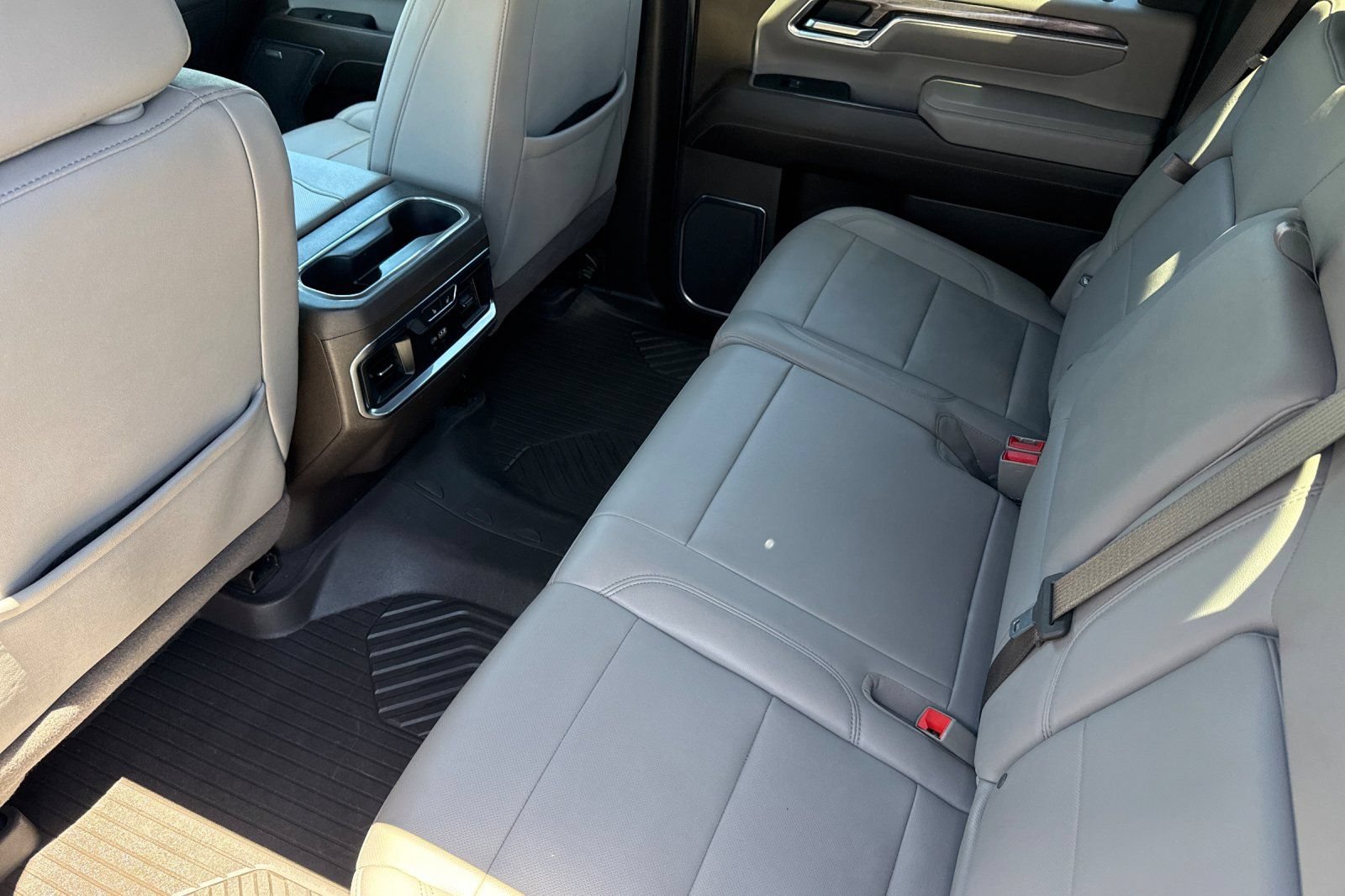 Used 2024 Chevrolet Silverado 2500 LTZ w/ LTZ Premium Package AWD/4WD image 14