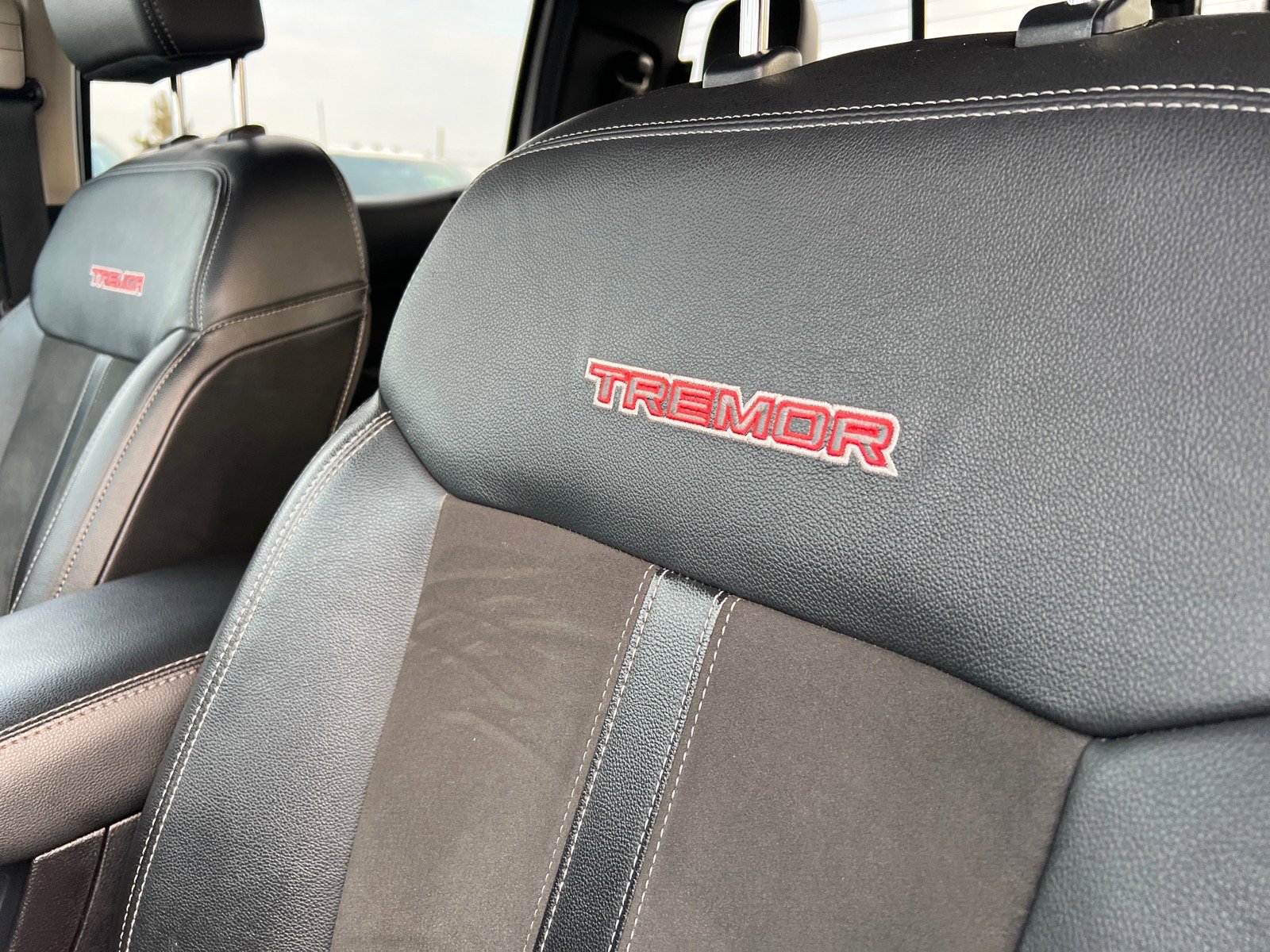 Certified 2023 Ford Ranger Lariat w/ Tremor Off-Road Package image 12