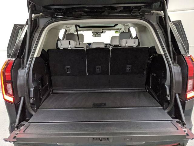 Certified 2025 Ford Expedition Platinum w/ Driver's Package AWD/4WD image 21