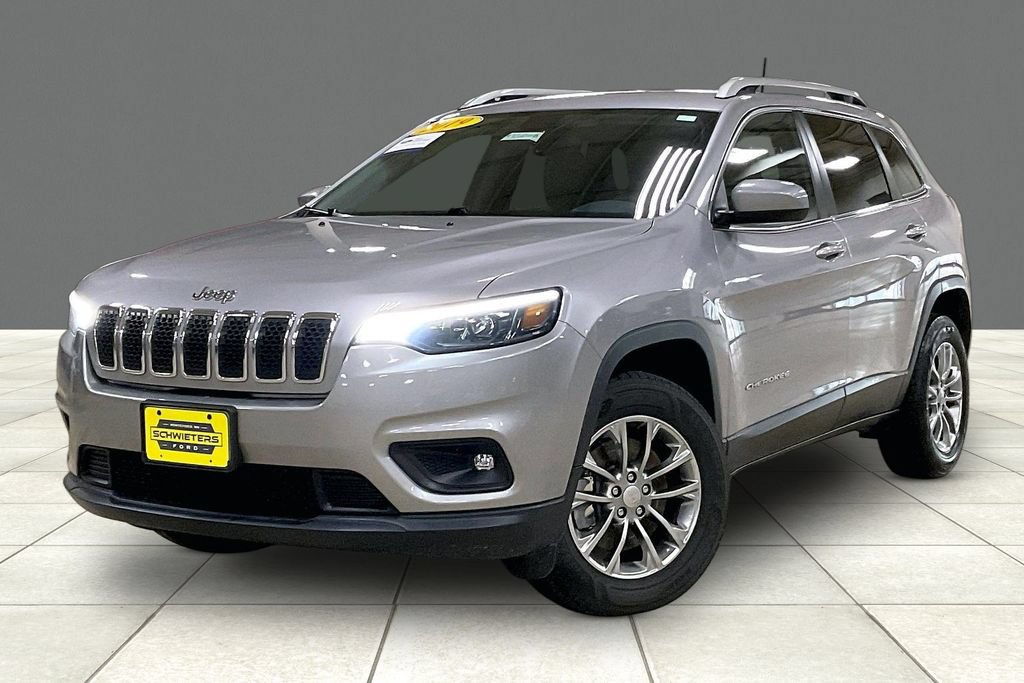 Used 2019 Jeep Cherokee Latitude Plus w/ Comfort/Convenience Group AWD/4WD image 2