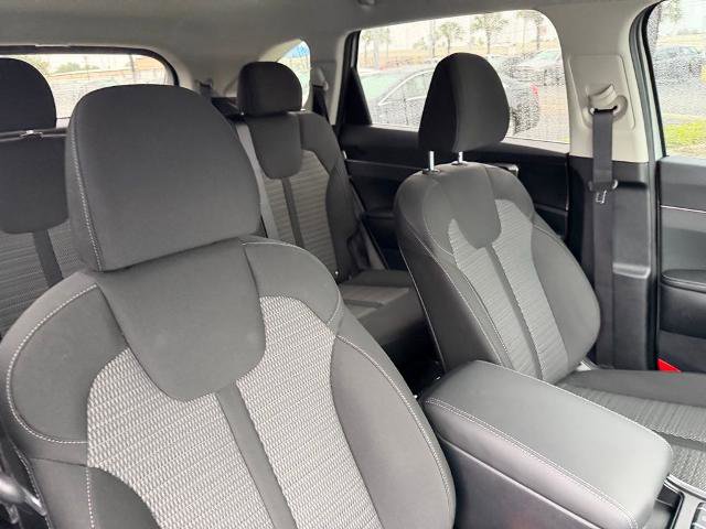 Used 2026 Kia Sorento LX FWD image 24