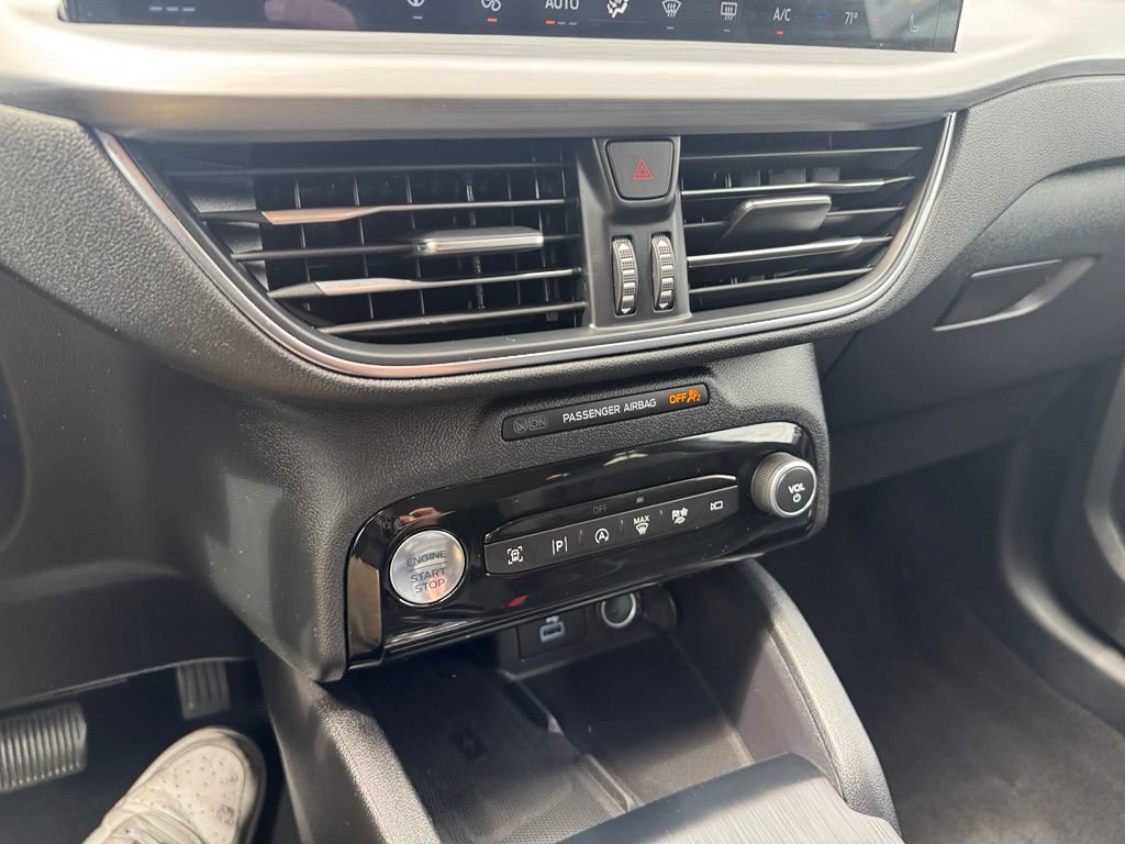 Certified 2023 Ford Escape Platinum w/ Premium Technology Package AWD/4WD image 21