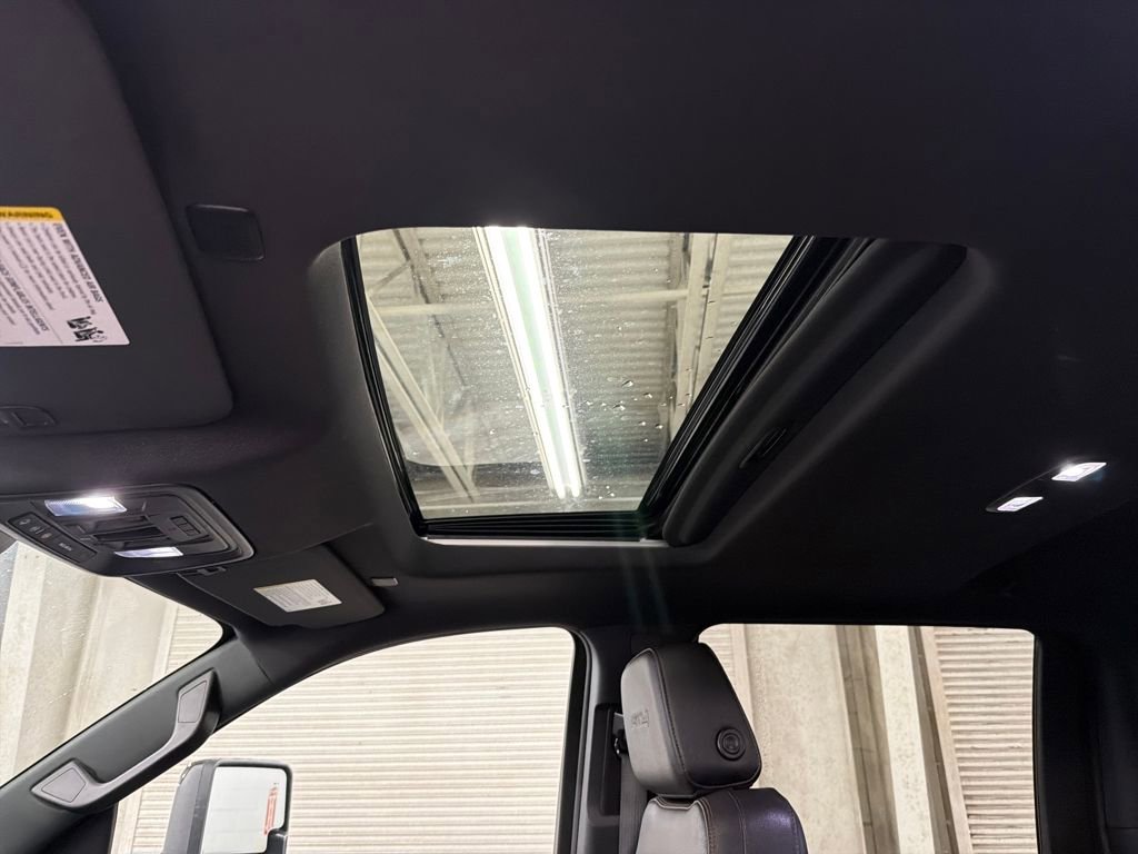 Used 2024 GMC Sierra 2500 AT4 w/ AT4 Premium Plus Package image 10