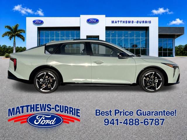 Used 2025 Kia K4 GT-Line w/ GT-Line Premium Package FWD image 3