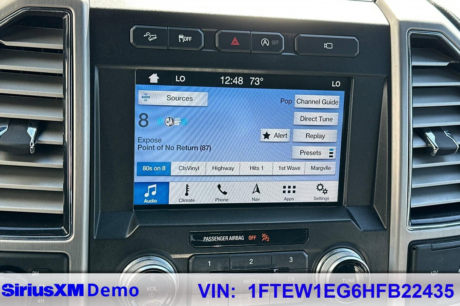 Certified 2017 Ford F150 Platinum w/ Equipment Group 701A Luxury image 32