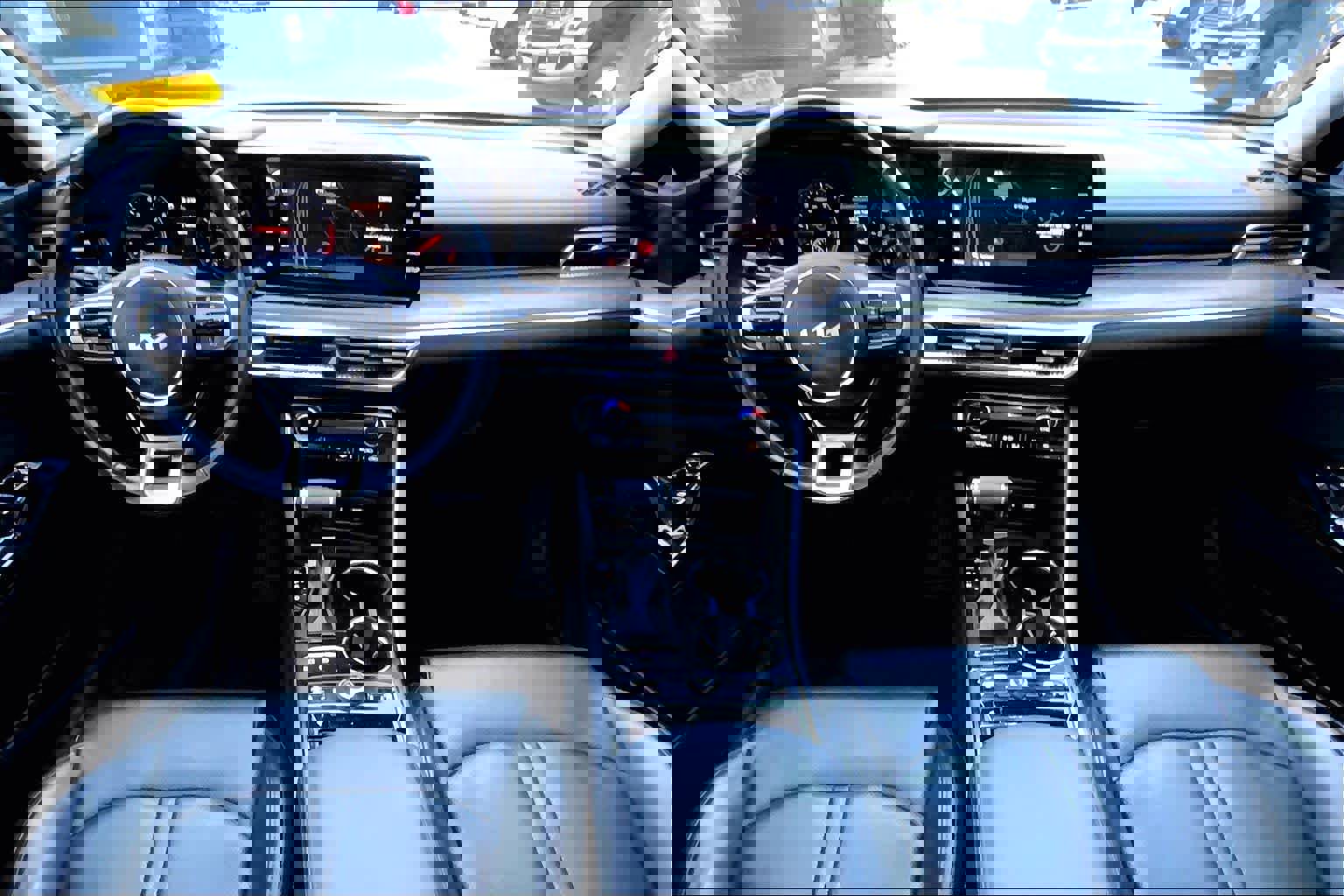 Used 2024 Kia K5 EX image 13