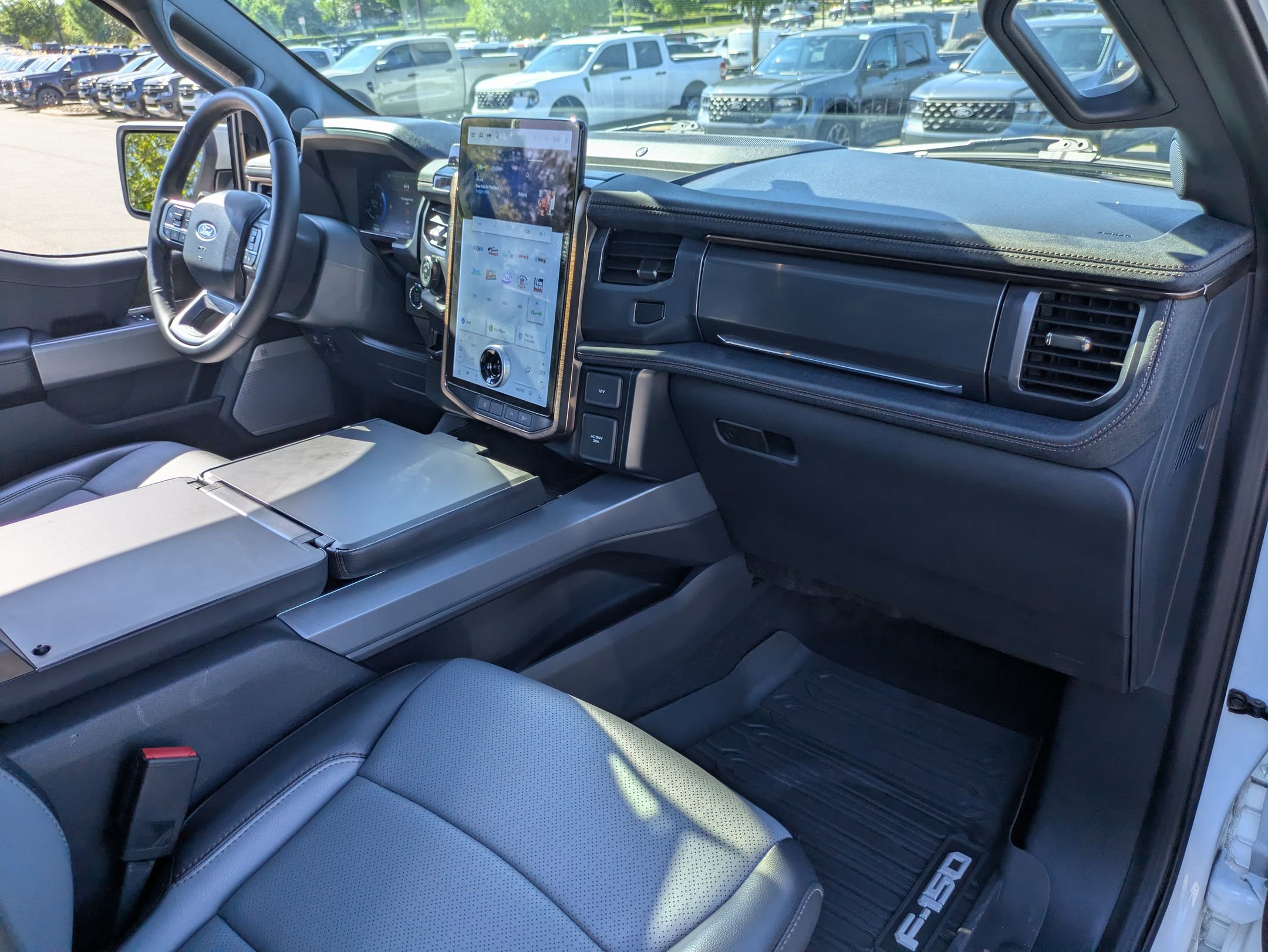 Certified 2025 Ford F150 Lightning Lariat AWD/4WD image 42