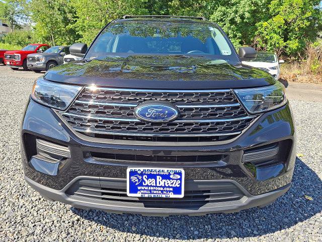 Certified 2023 Ford Explorer XLT w/ Class IV Trailer Tow Package AWD/4WD image 2