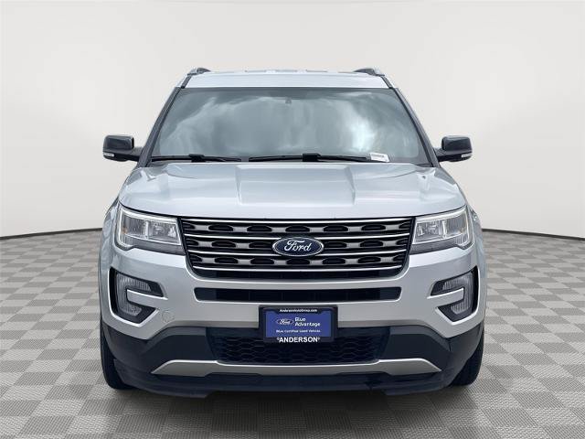 Certified 2017 Ford Explorer XLT AWD/4WD image 4
