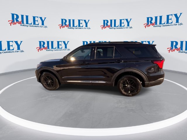 Certified 2025 Ford Explorer Active AWD/4WD image 6