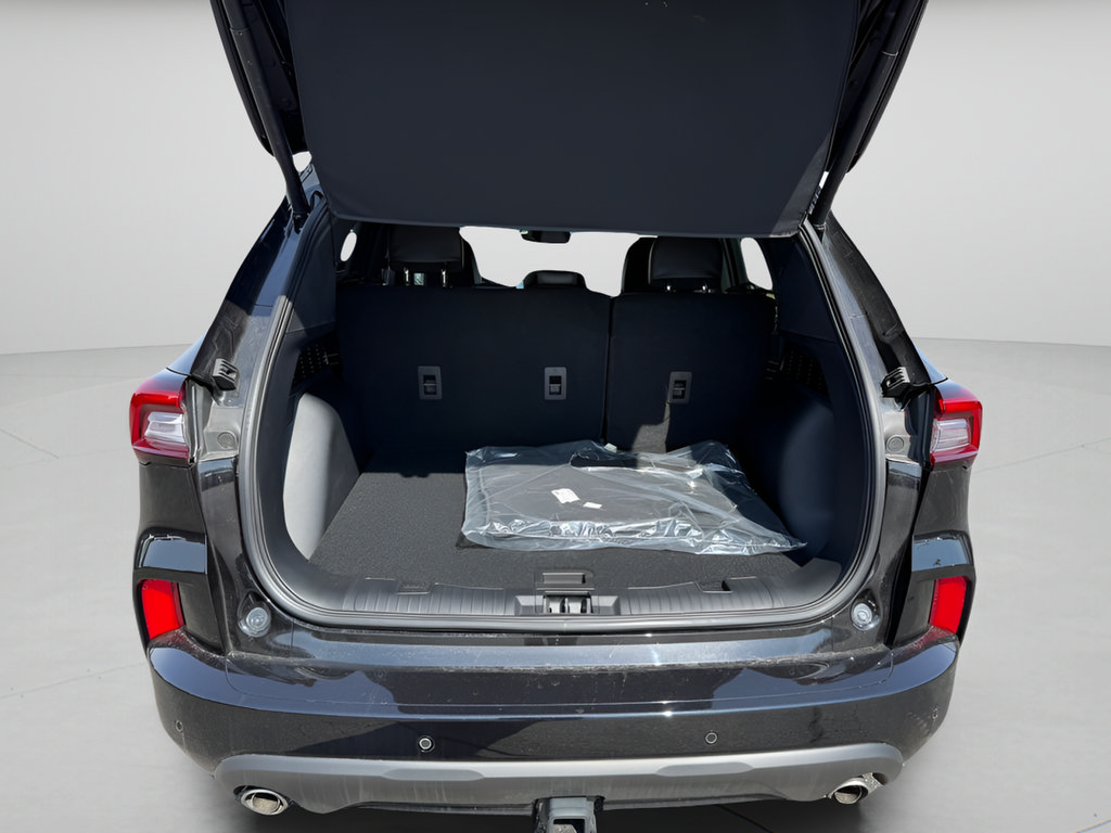 Certified 2025 Ford Escape ST-Line Elite w/ Class II Trailer Tow Package AWD/4WD image 13