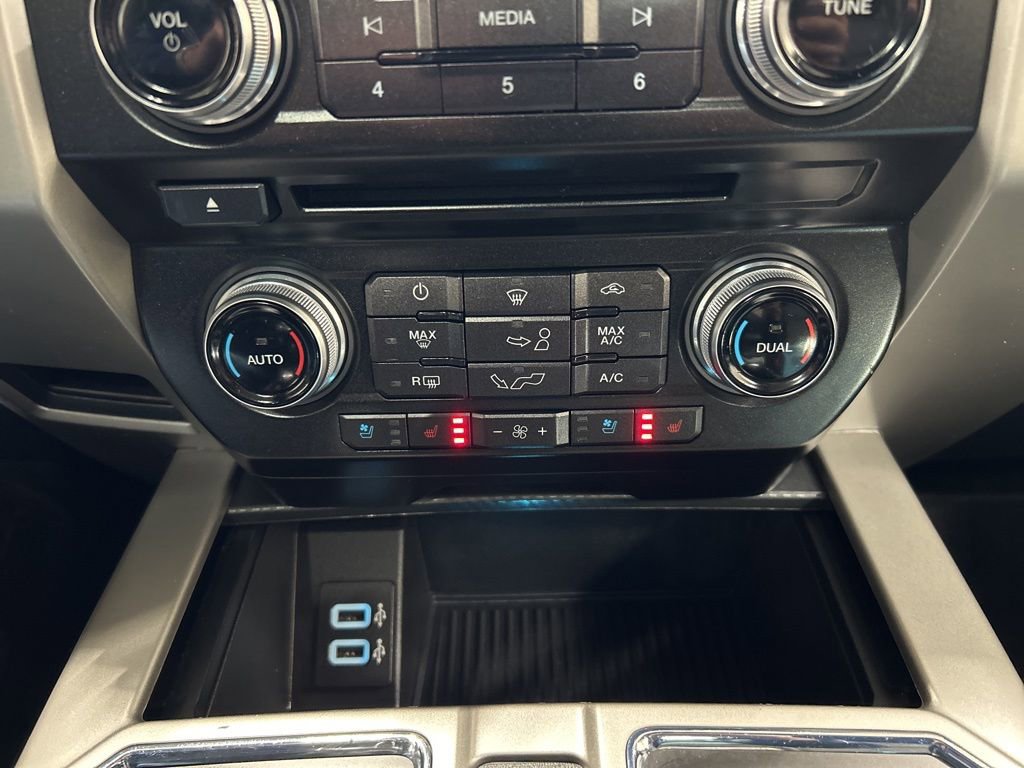 Certified 2018 Ford F150 Lariat w/ Equipment Group 502A Luxury AWD/4WD image 25