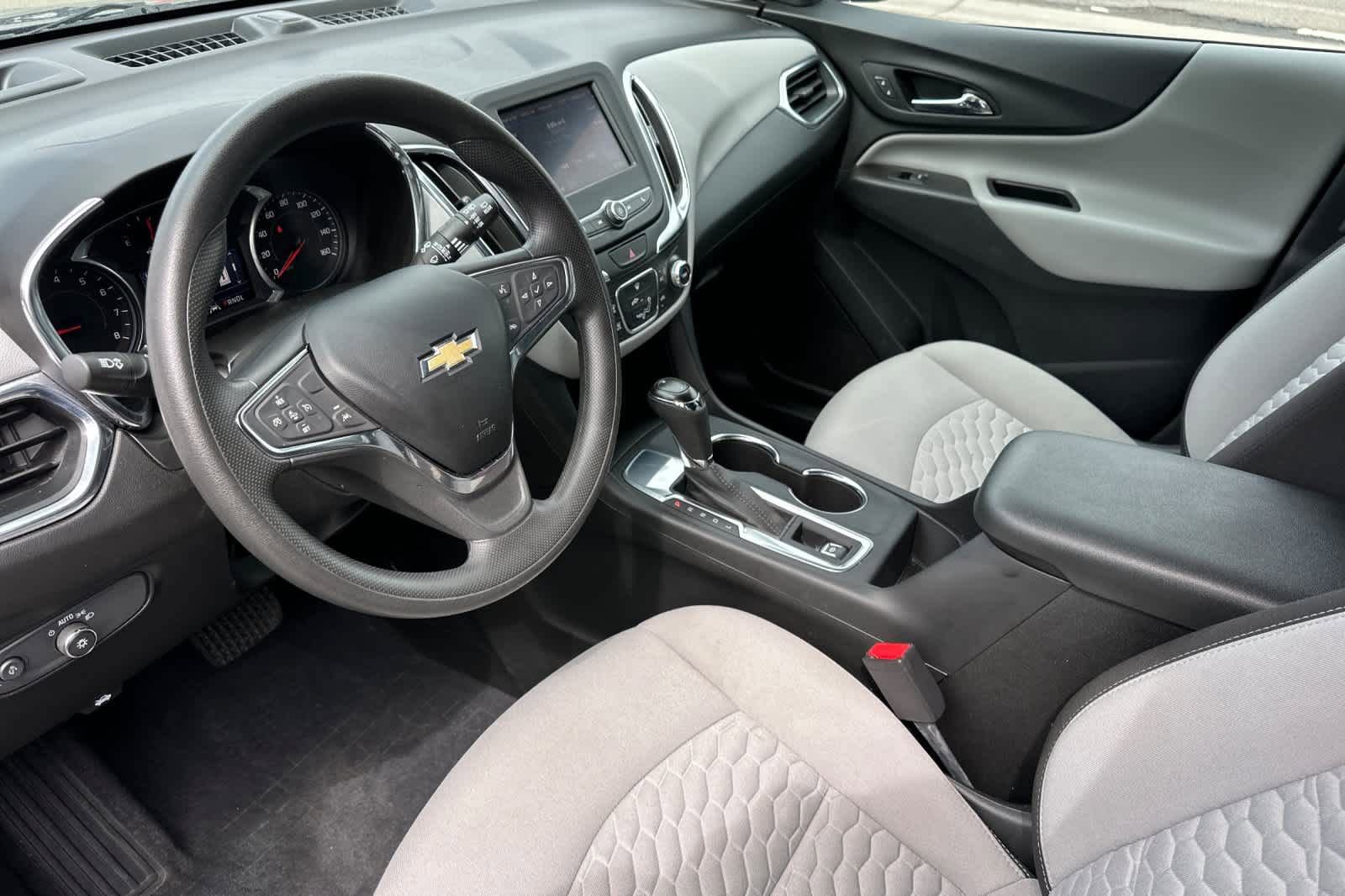 Used 2021 Chevrolet Equinox LT w/ LPO, Floor Liner Package FWD image 11