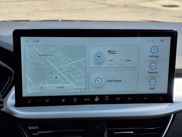 Certified 2024 Ford Escape Platinum AWD/4WD image 11