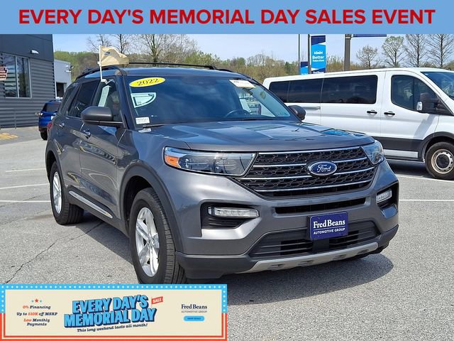 Certified 2022 Ford Explorer XLT w/ Equipment Group 202A AWD/4WD image 2