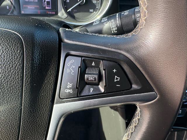 Used 2021 Buick Encore Preferred image 11