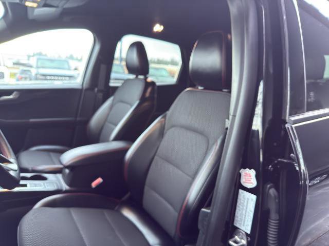 Certified 2025 Ford Escape ST-Line image 16