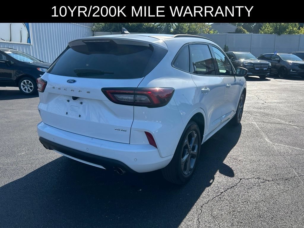 Certified 2023 Ford Escape ST-Line w/ Tech Pack #1 AWD/4WD image 4