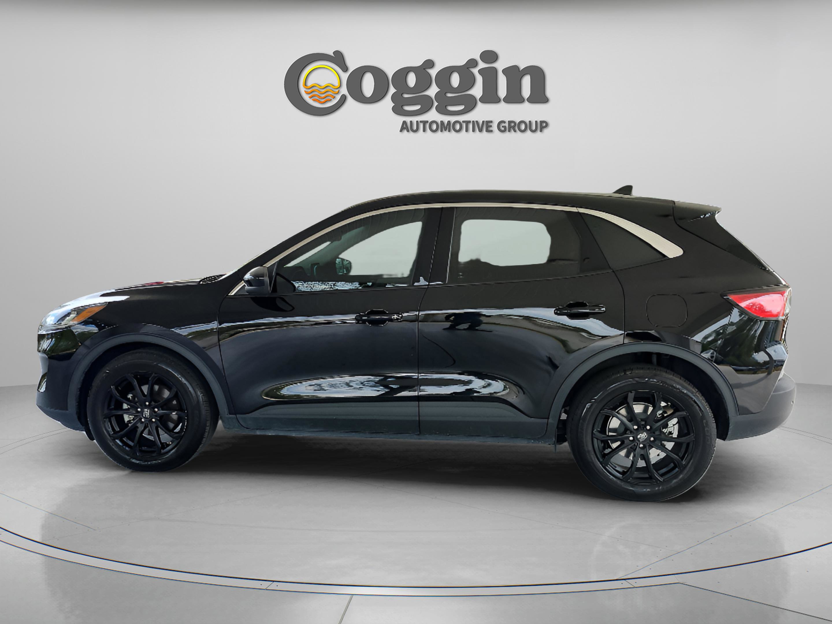 Certified 2022 Ford Escape SEL w/ Technology Package FWD image 2