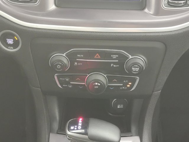 Used 2019 Dodge Charger SXT RWD image 22