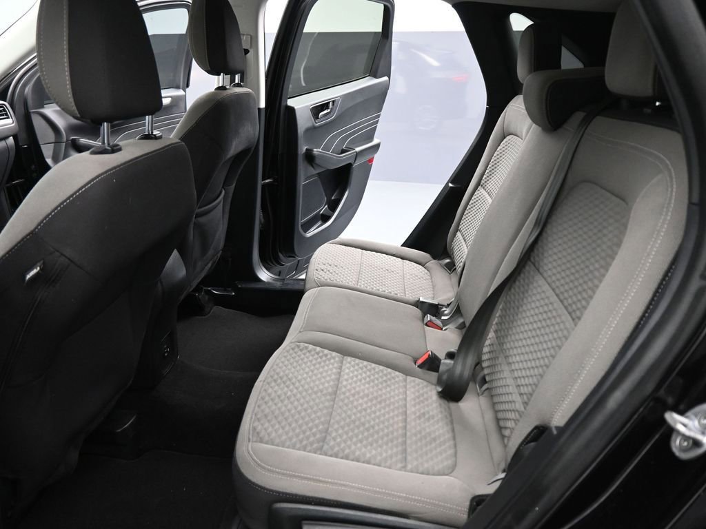 Certified 2022 Ford Escape SE image 42