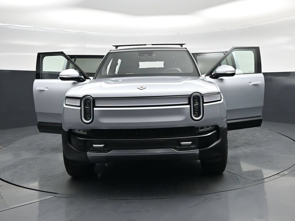 Used 2023 Rivian R1S Adventure Quad AWD/4WD image 33