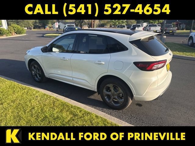 Certified 2024 Ford Escape ST-Line w/ Tech Pack #1 AWD/4WD image 7