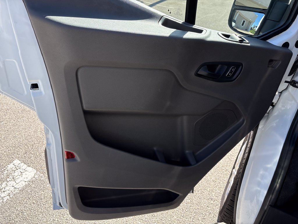 Certified 2025 Ford Transit 250 Low Roof w/ Exterior Upgrade Package RWD image 28