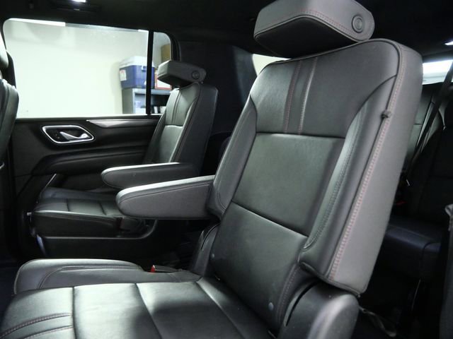 Used 2023 Chevrolet Suburban RST w/ Sport Performance Package AWD/4WD image 15