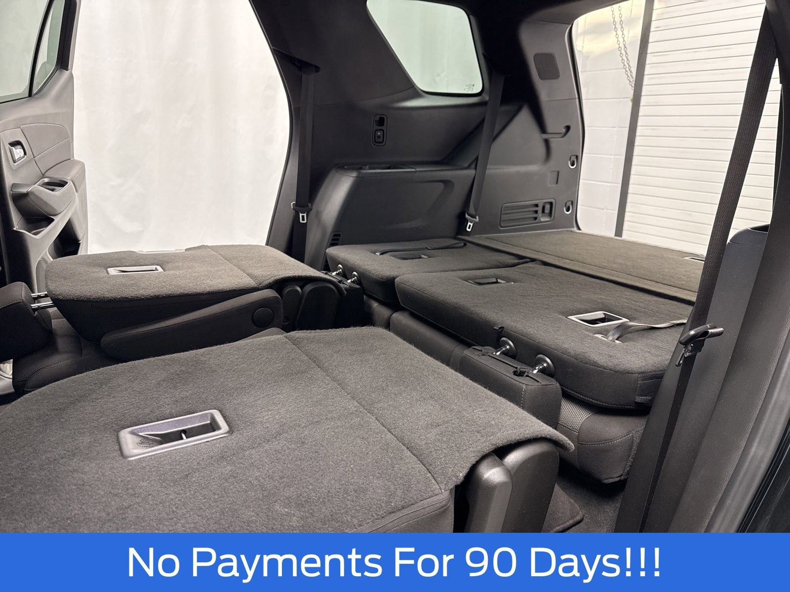 Used 2022 Chevrolet Traverse LT image 38