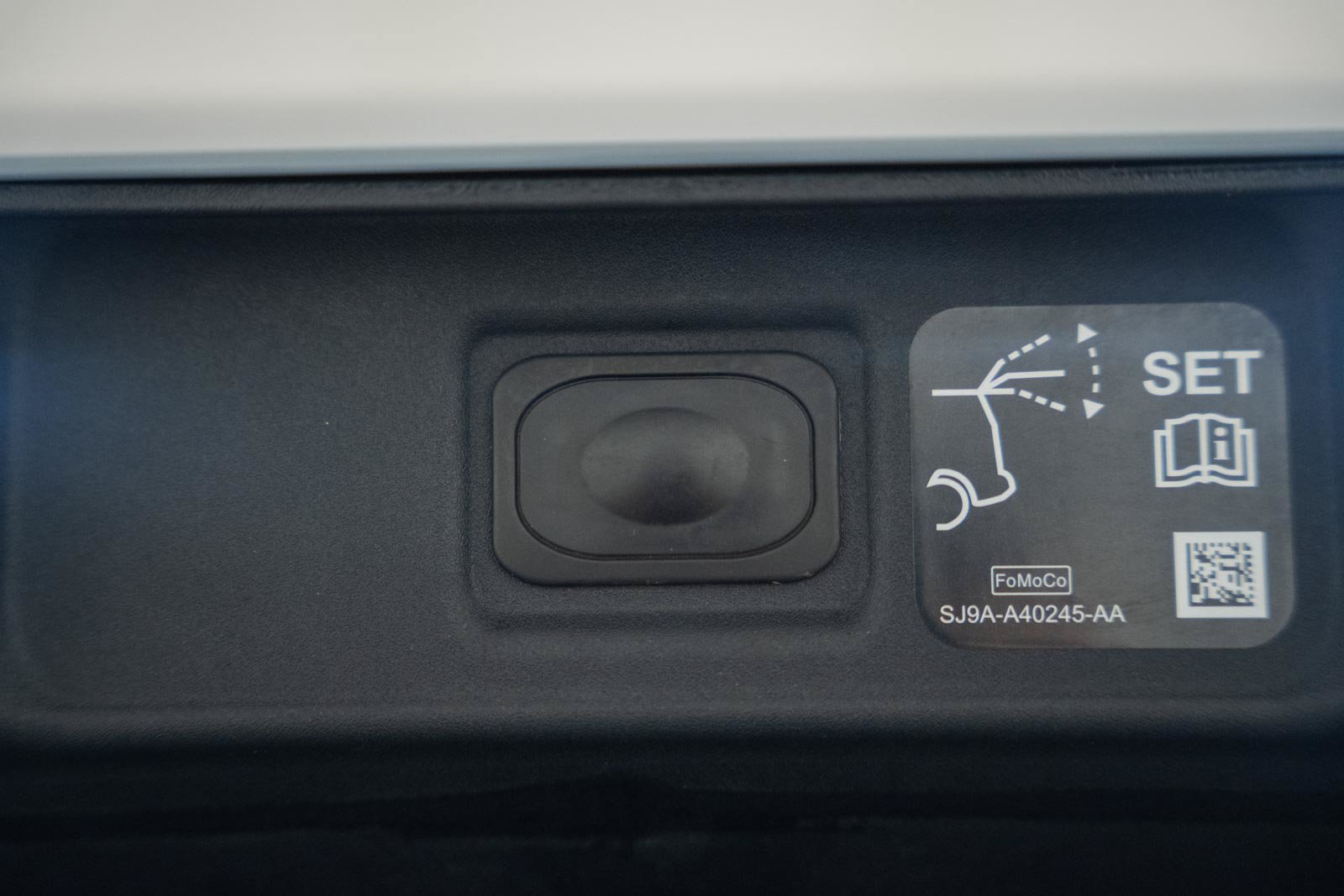Certified 2024 Ford Mustang Mach-E Premium AWD/4WD image 10