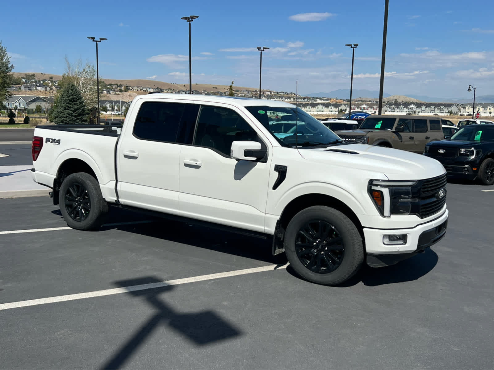 Certified 2025 Ford F150 Platinum w/ FX4 Off-Road Package AWD/4WD image 5