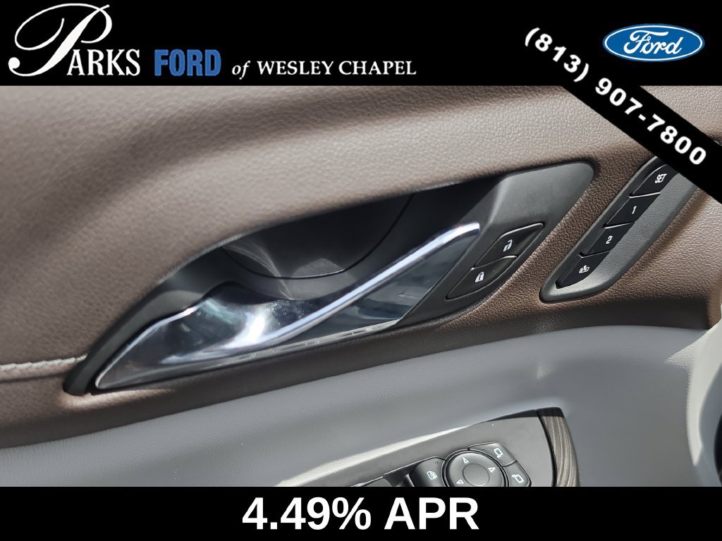 Used 2020 GMC Acadia SLT w/ Driver Alert Package II FWD image 19