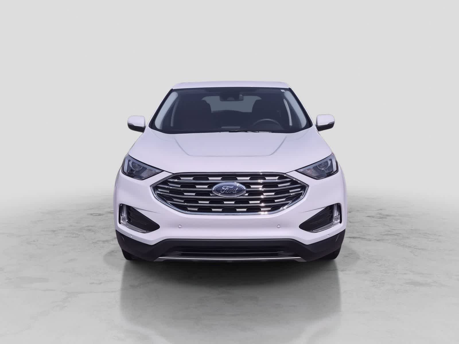 Certified 2024 Ford Edge Titanium AWD/4WD image 3
