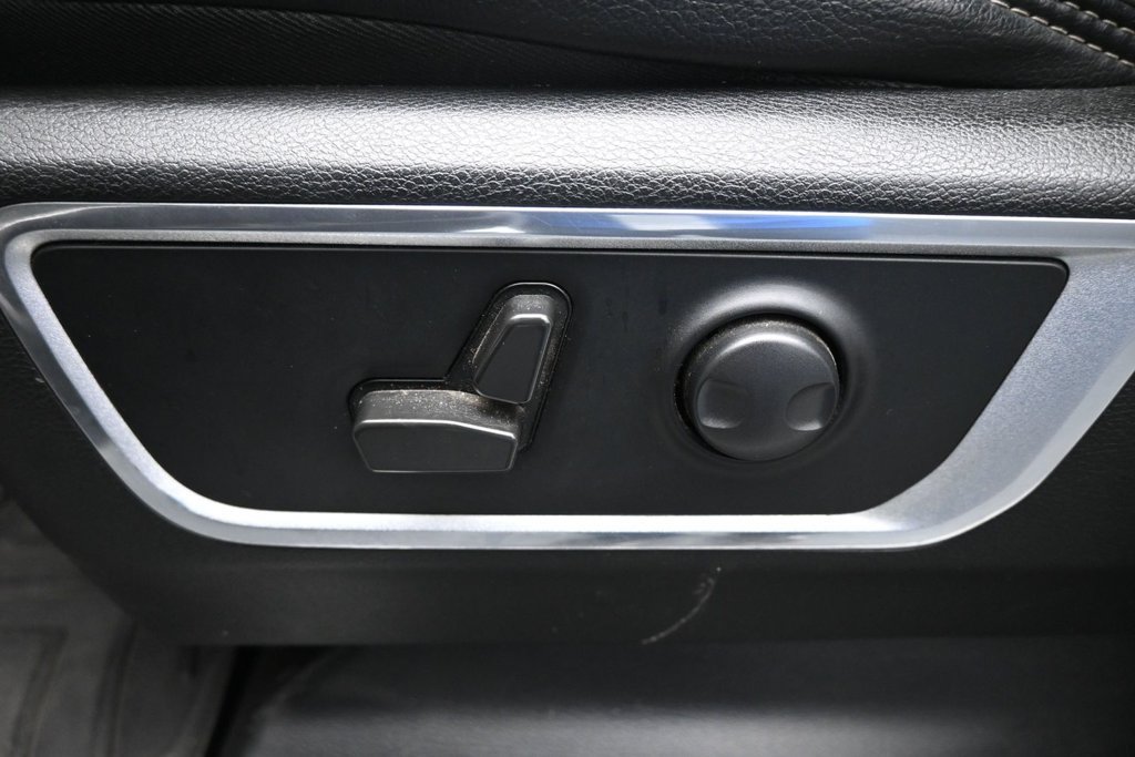 Used 2022 RAM 1500 Laramie AWD/4WD image 10