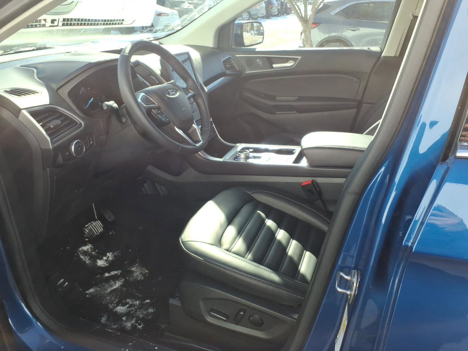 Certified 2024 Ford Edge SEL w/ Convenience Package image 12