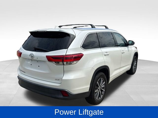 Used 2018 Toyota Highlander XLE FWD image 11