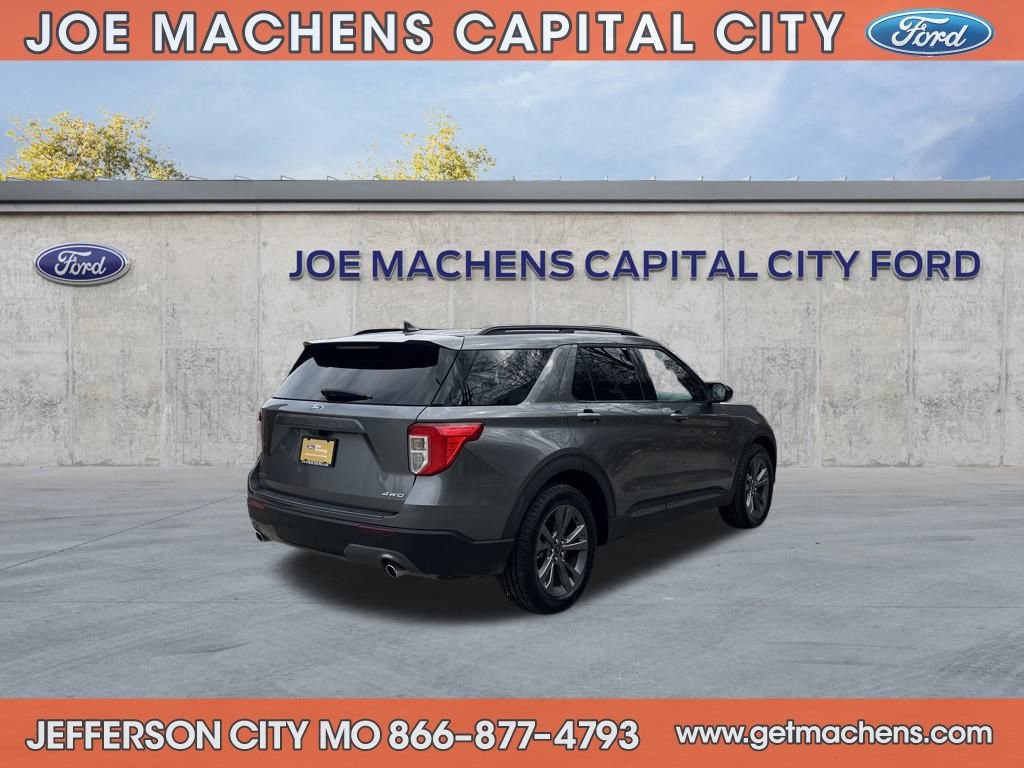 Certified 2022 Ford Explorer XLT w/ Equipment Group 202A image 7